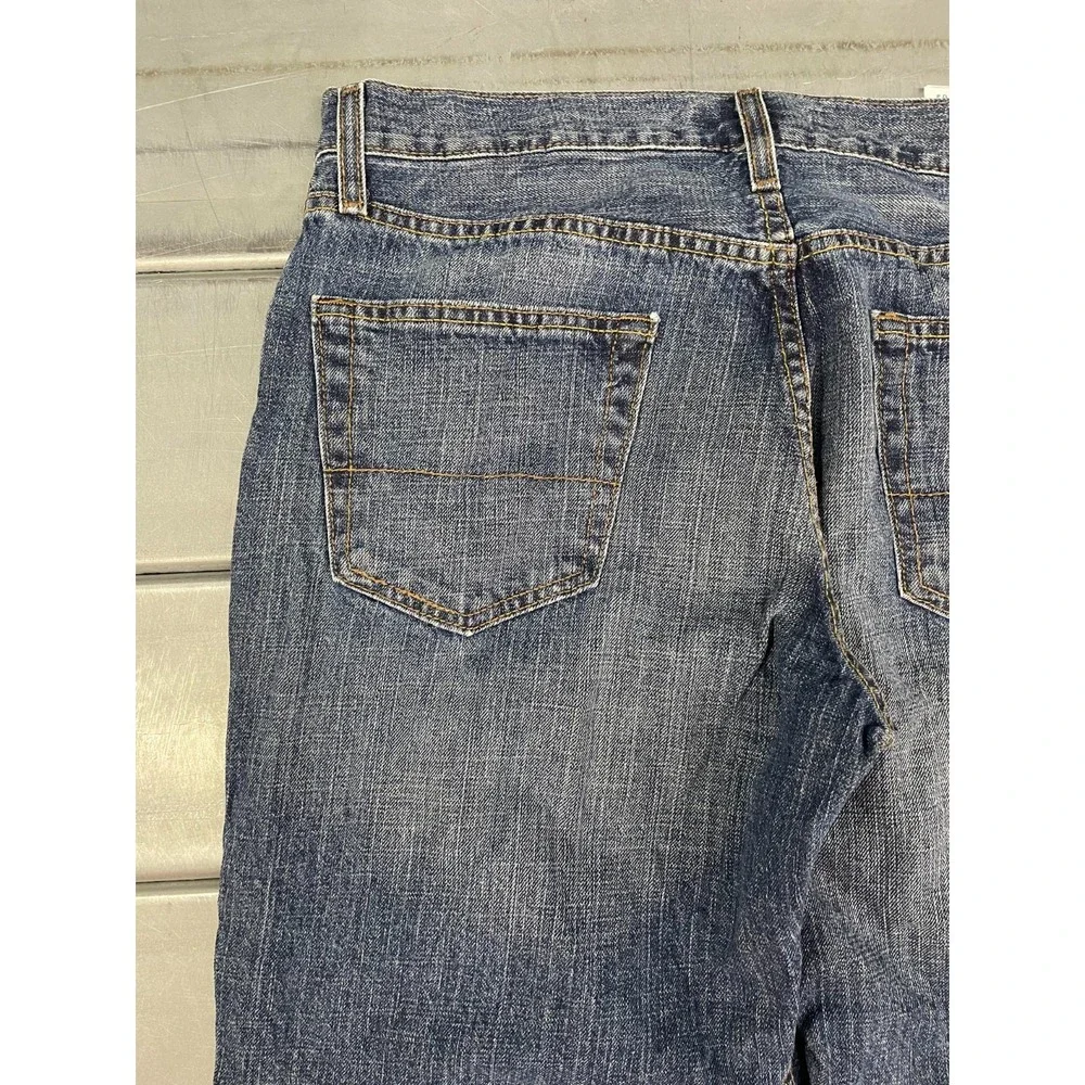 Signature Levis  Jeans Mens 33X29 Blue Medium Wash Denim Relaxed Leg 100% Cotton